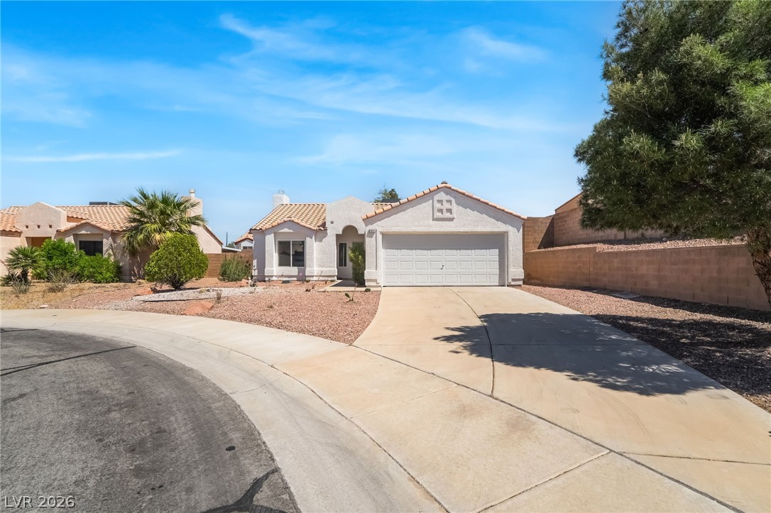 802 Mesa Pine Court