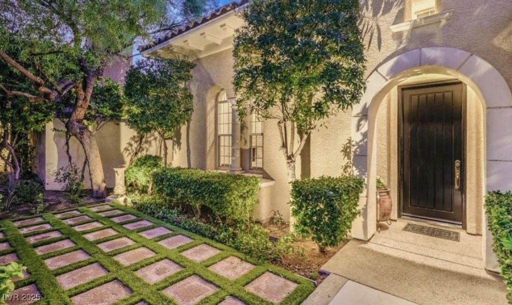 Photo of 11857 Oakland Hills Drive, Las Vegas, NV 89141 (MLS # 2709184)