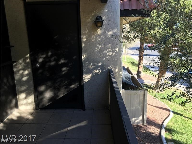 1440 Vegas Valley Drive 8