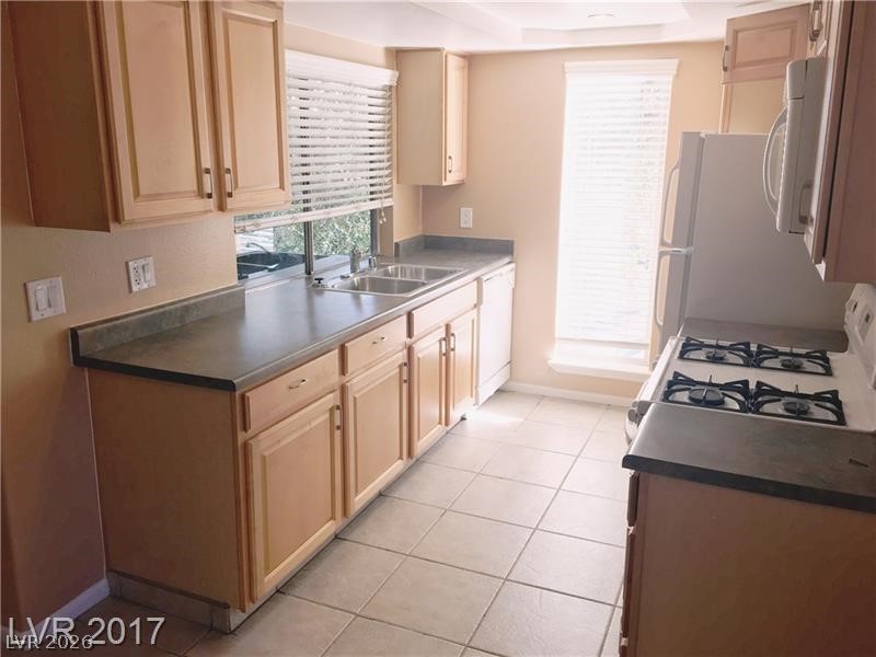 1440 Vegas Valley Drive 8