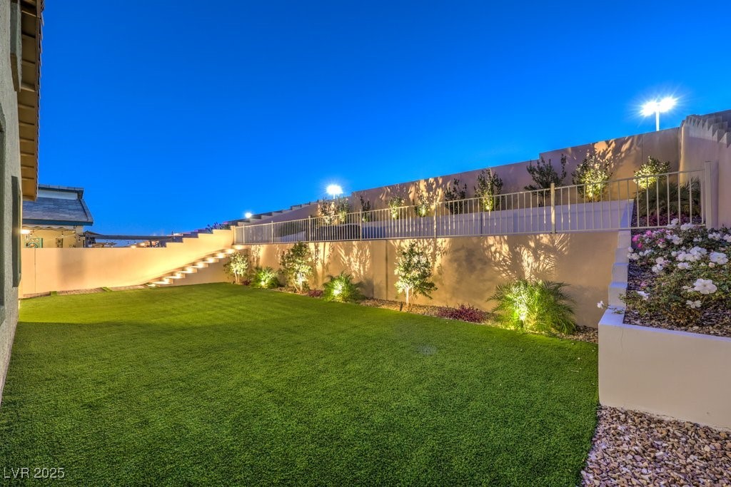 Las Vegas, Nevada 89149, United States, 3 Bedrooms Bedrooms, ,2 BathroomsBathrooms,Residential,Active,22560