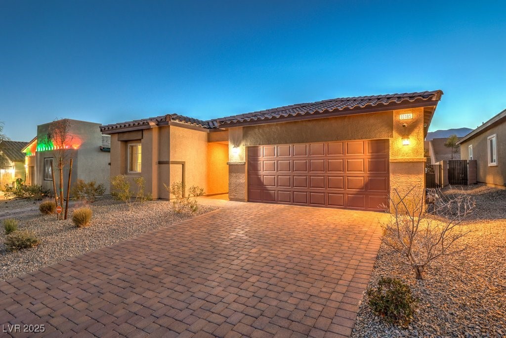 Las Vegas, Nevada 89149, United States, 3 Bedrooms Bedrooms, ,2 BathroomsBathrooms,Residential,Active,22560