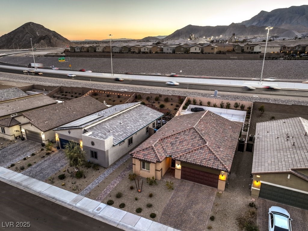 Las Vegas, Nevada 89149, United States, 3 Bedrooms Bedrooms, ,2 BathroomsBathrooms,Residential,Active,22560