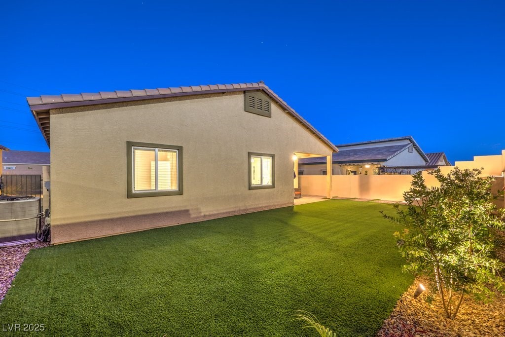 Las Vegas, Nevada 89149, United States, 3 Bedrooms Bedrooms, ,2 BathroomsBathrooms,Residential,Active,22560