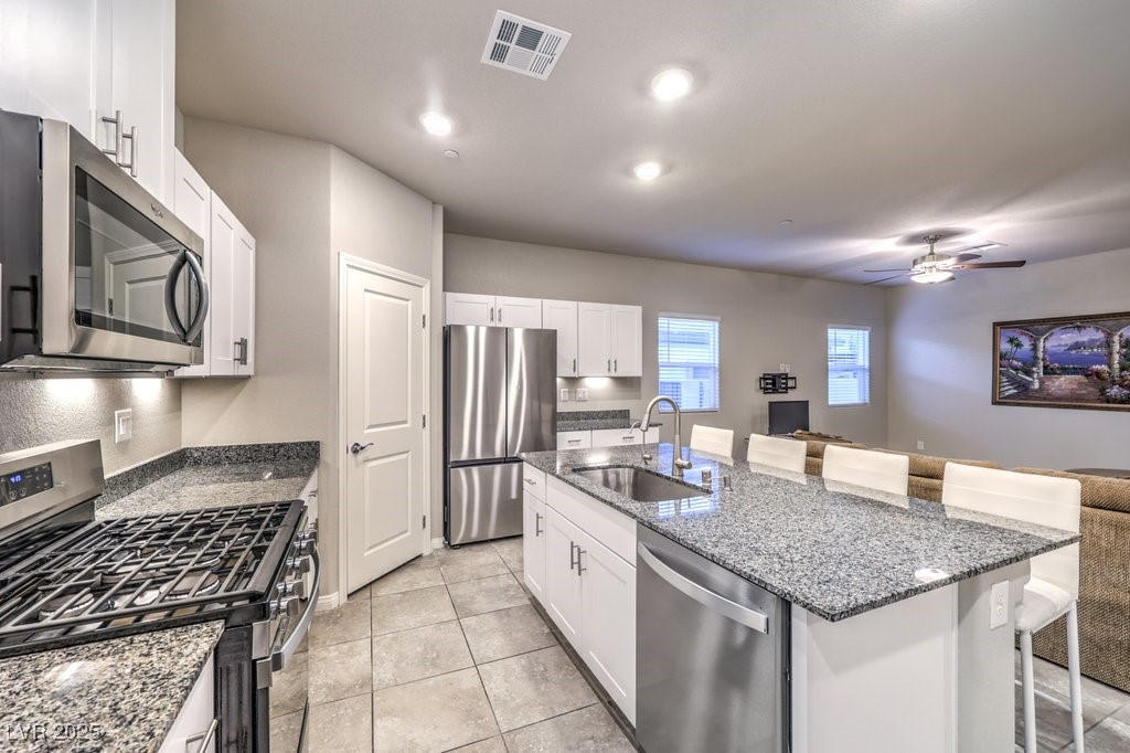 Las Vegas, Nevada 89149, United States, 3 Bedrooms Bedrooms, ,2 BathroomsBathrooms,Residential,Active,22560