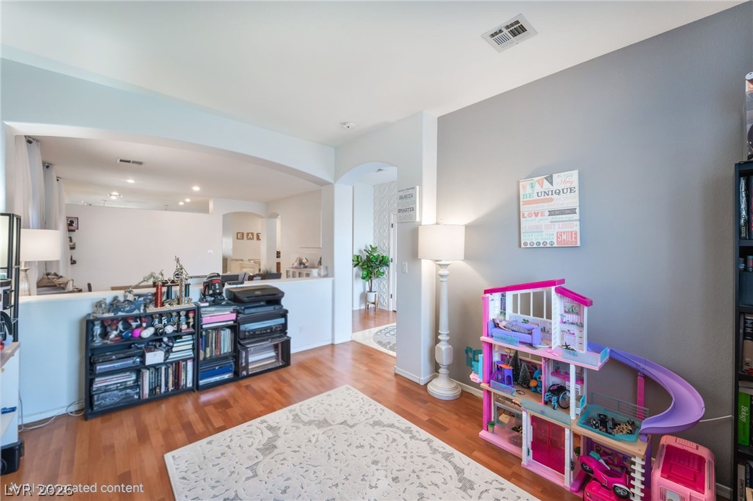 5949 Pavilion Lakes Avenue