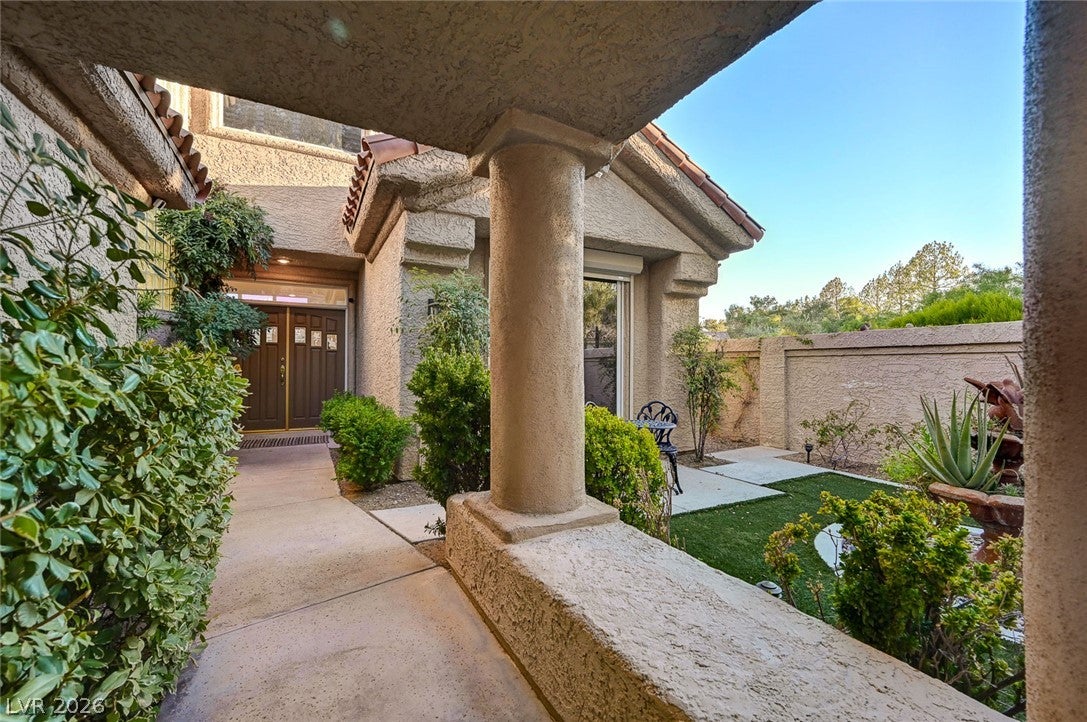 7995 Rio Rico Drive
