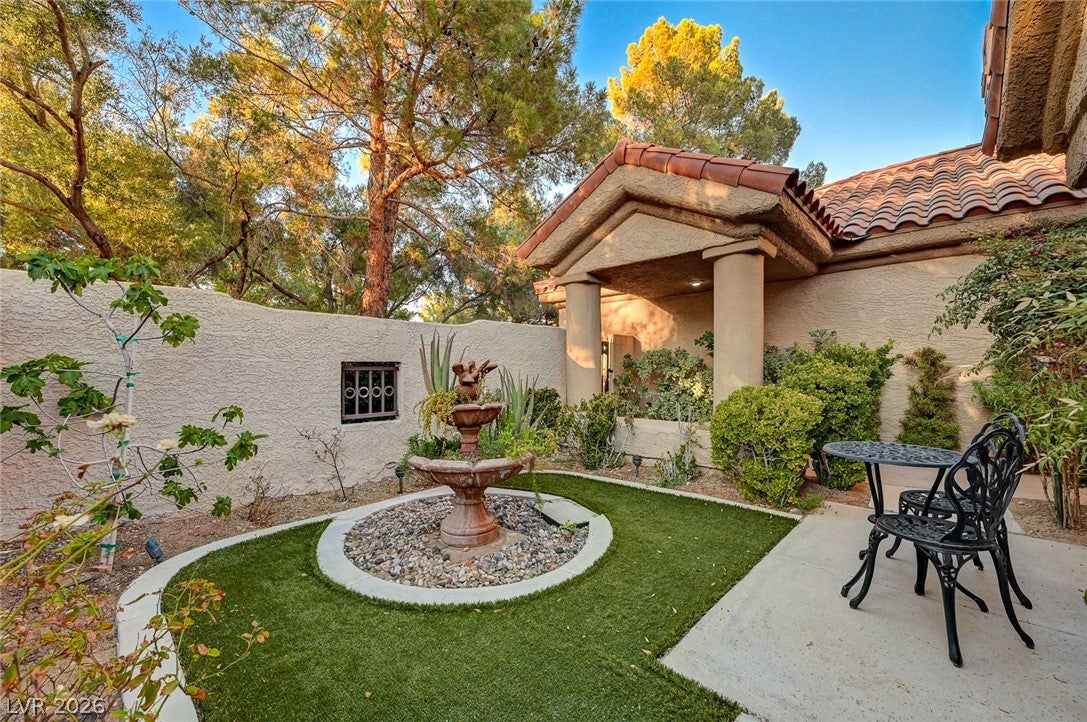 7995 Rio Rico Drive