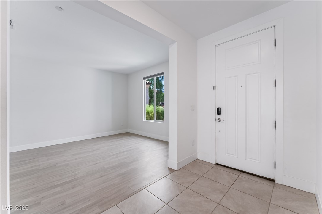 9993 Birch Knoll Avenue