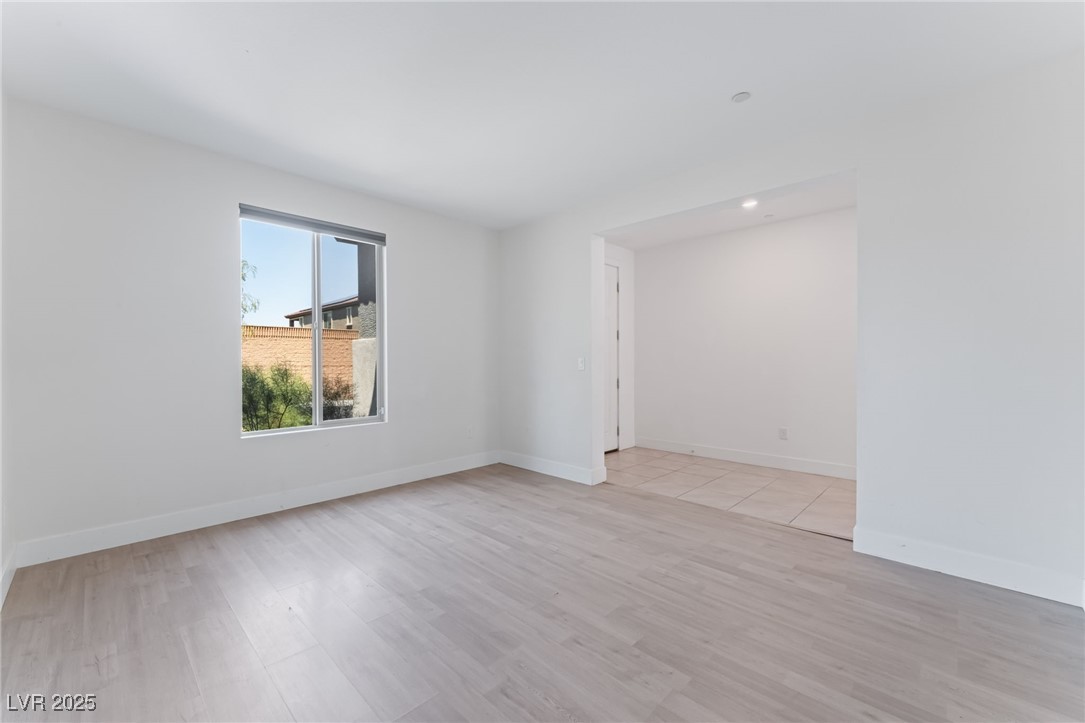 9993 Birch Knoll Avenue