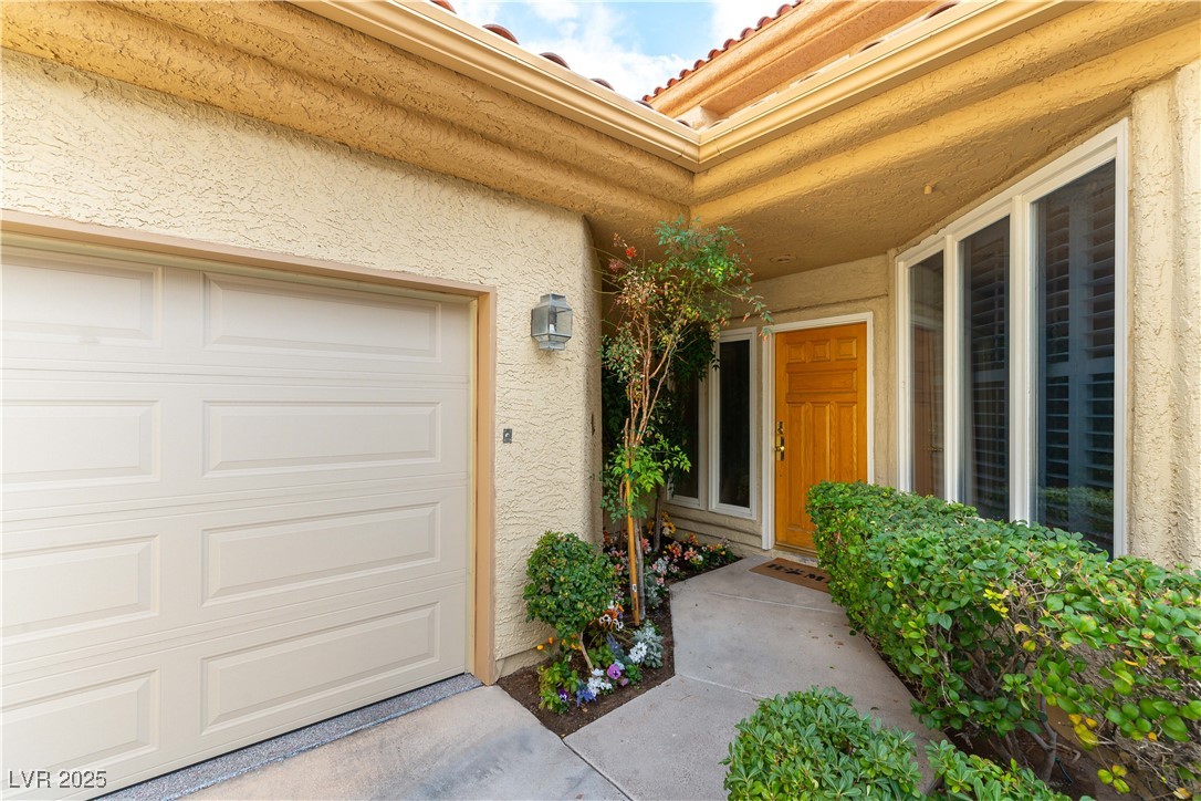 7909 Rio Rico Drive