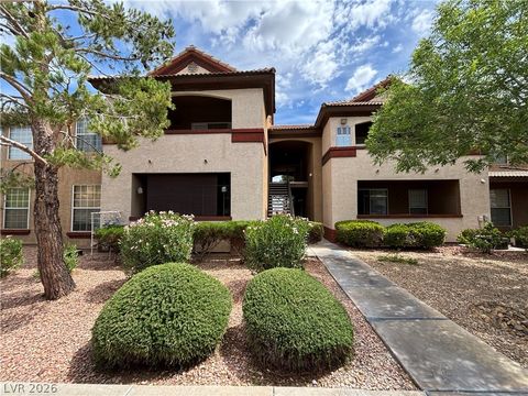 Condo For Rent - 231 W Horizon Ridge Parkway #124<br/> Henderson, NV 89012