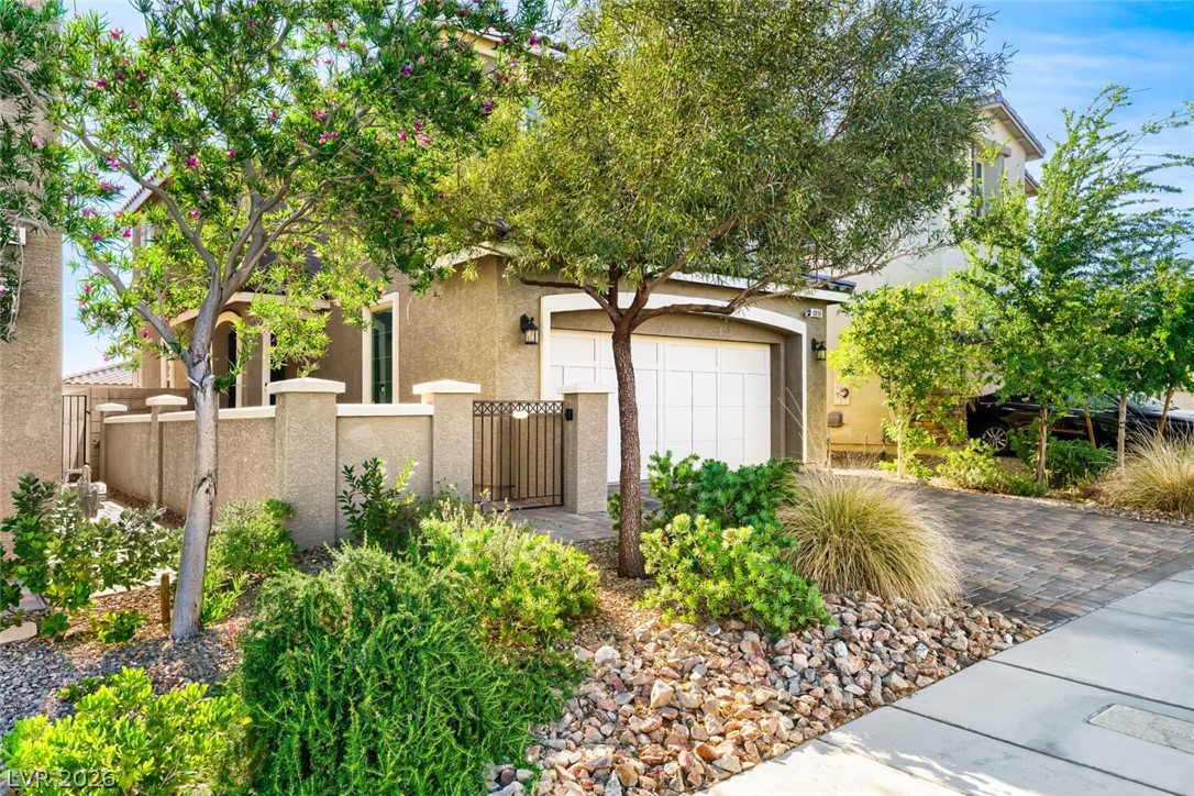 8098 Skye Canyon Grand Street