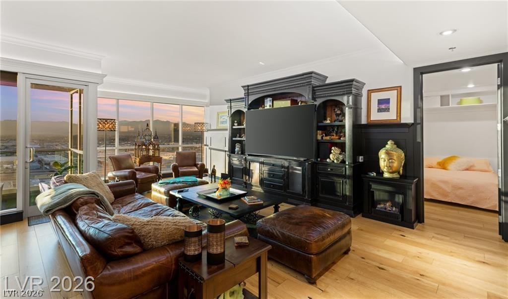 4575 Dean Martin Drive 2806