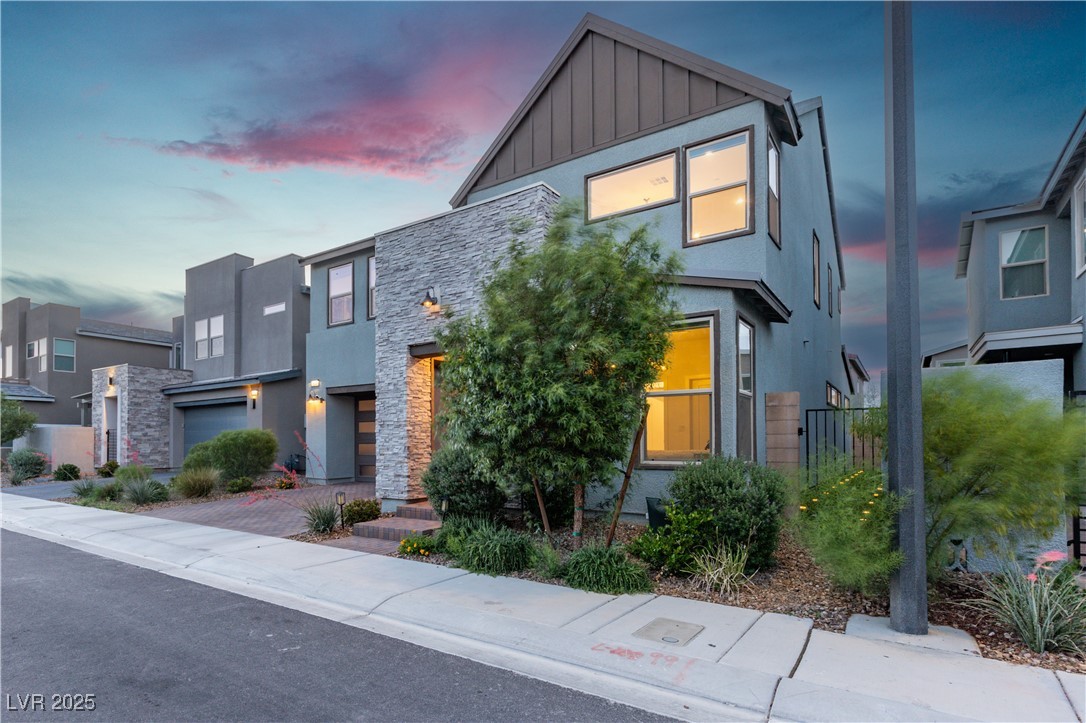 3206 Fountaintree Avenue