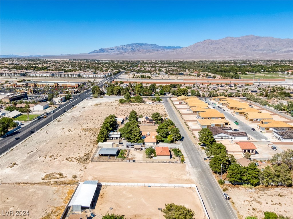 Starlight Drive, Las Vegas, Nevada image 17