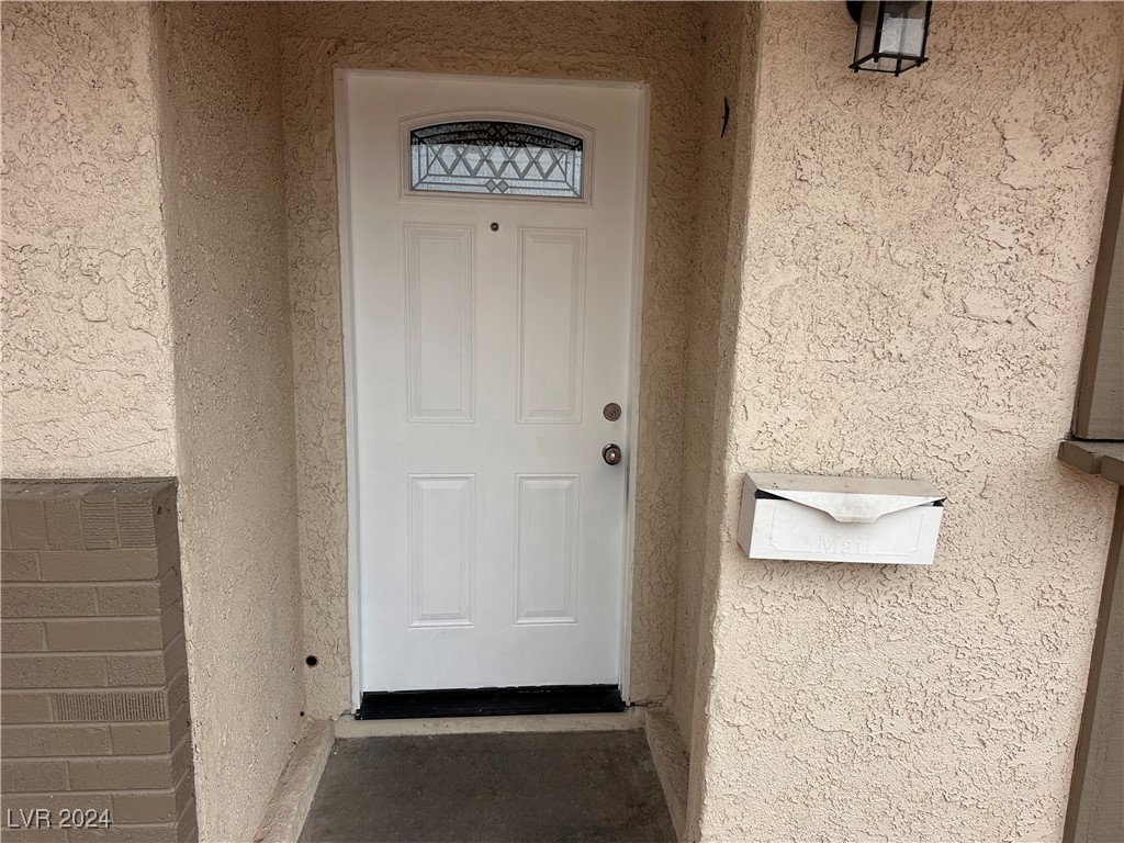 5261 Crater Circle, Las Vegas, Nevada image 4