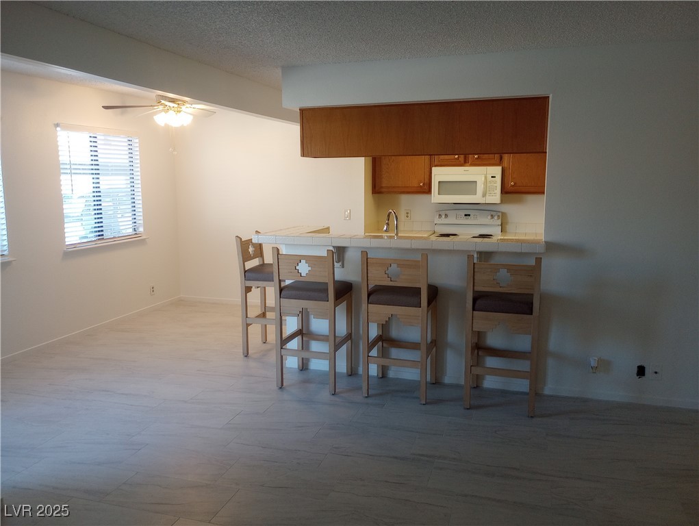 Las Vegas, Nevada 89121, United States, 2 Bedrooms Bedrooms, ,2 BathroomsBathrooms,Residential,Active,241073