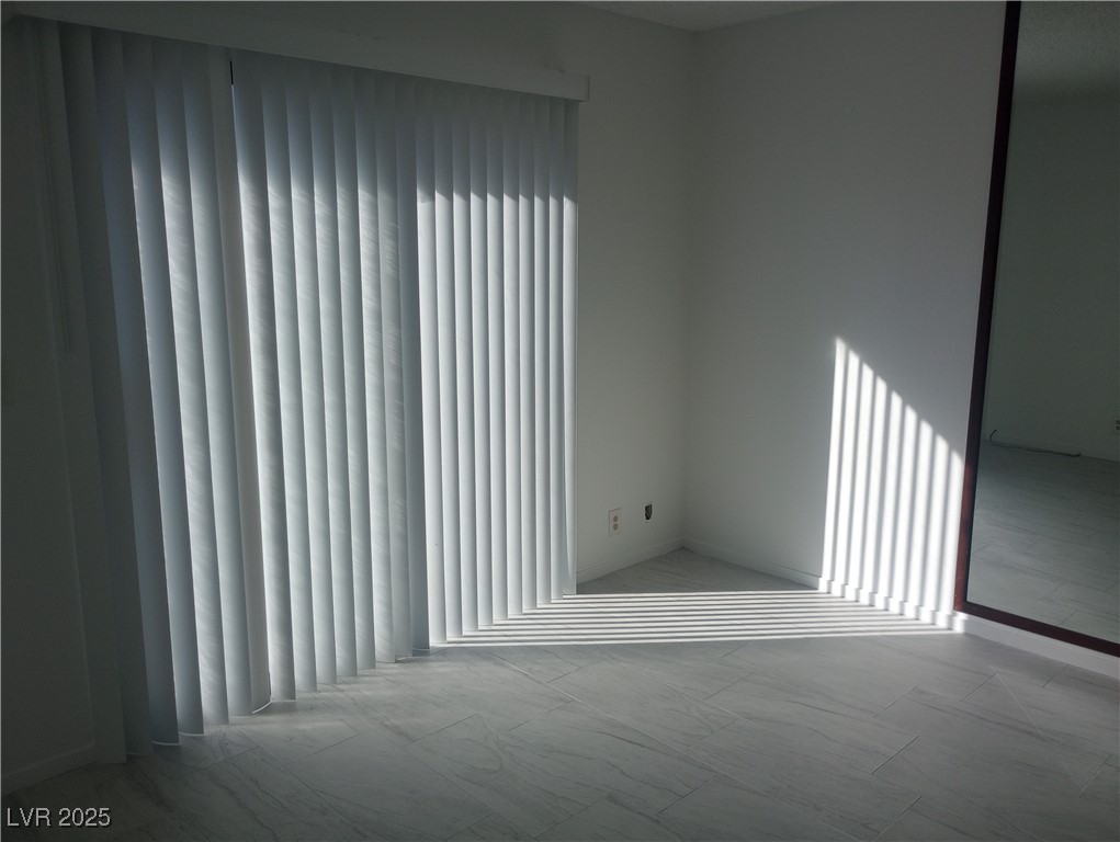 Las Vegas, Nevada 89121, United States, 2 Bedrooms Bedrooms, ,2 BathroomsBathrooms,Residential,Active,241073