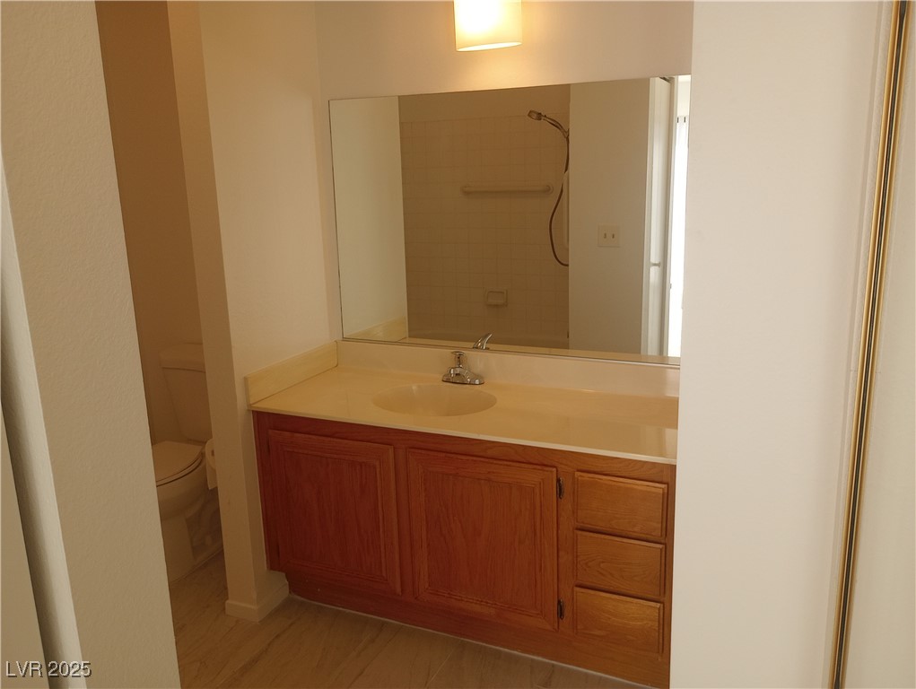 Las Vegas, Nevada 89121, United States, 2 Bedrooms Bedrooms, ,2 BathroomsBathrooms,Residential,Active,241073