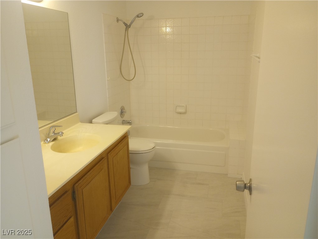 Las Vegas, Nevada 89121, United States, 2 Bedrooms Bedrooms, ,2 BathroomsBathrooms,Residential,Active,241073