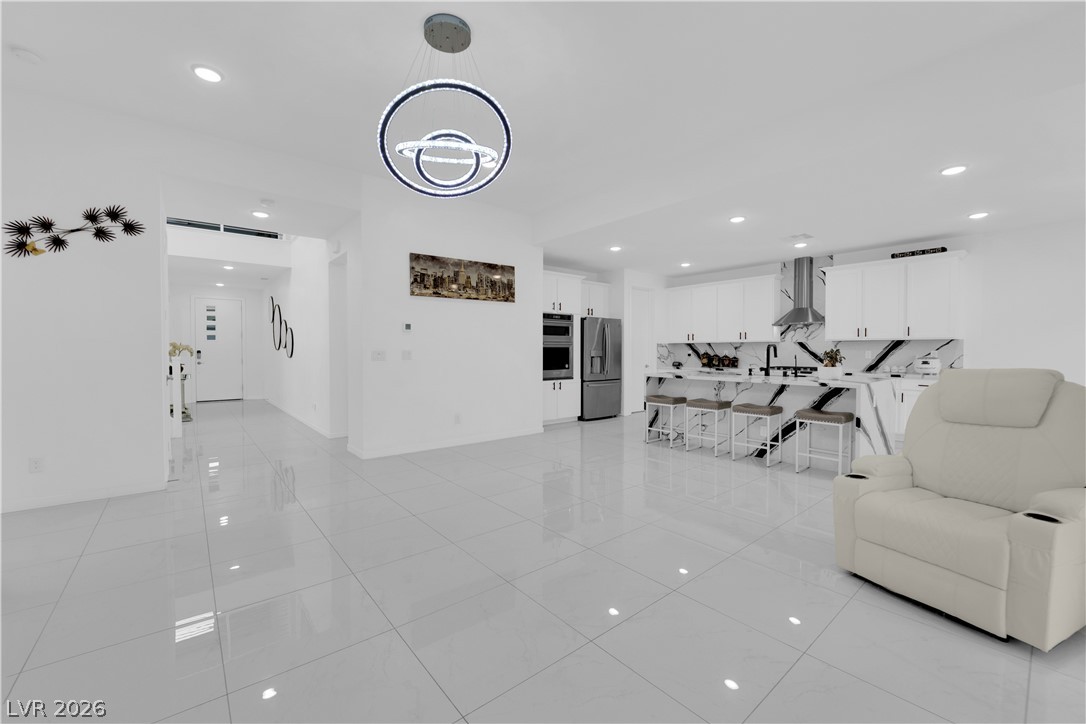 8272 Skye Territory Street