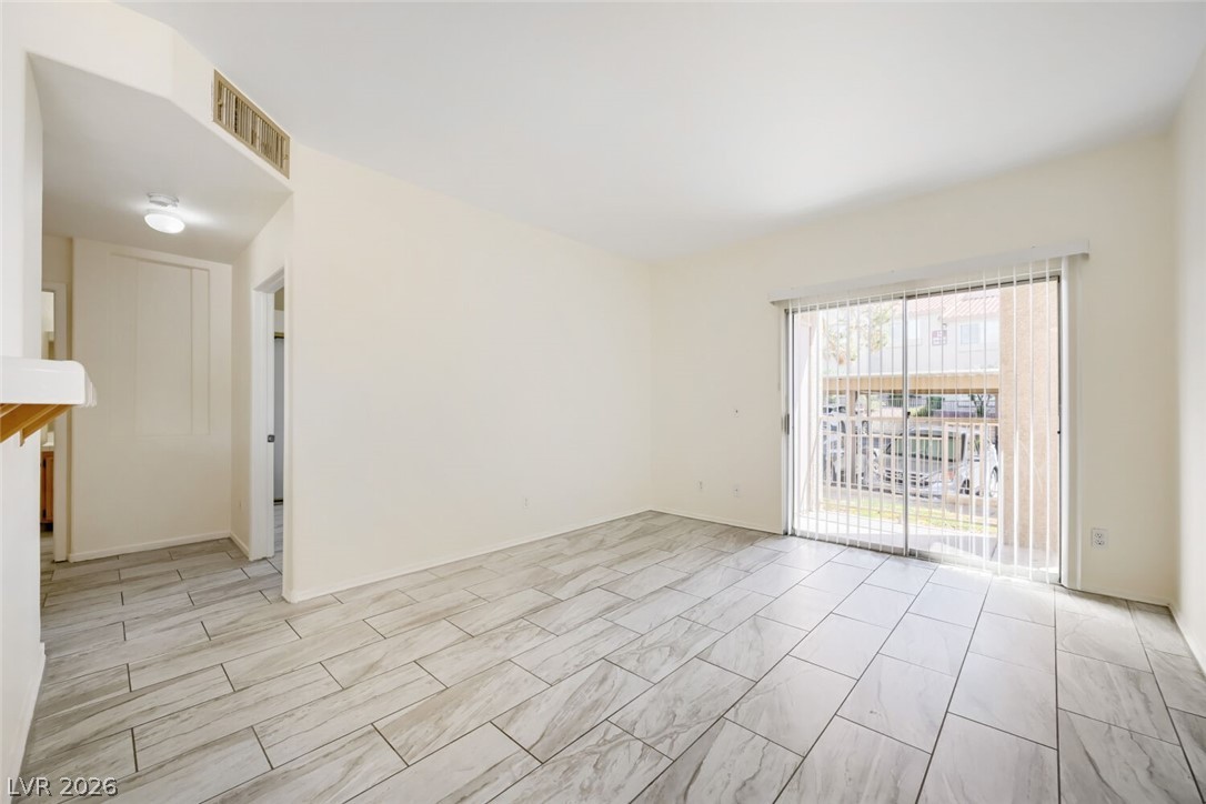 2110 Los Feliz Street 1036
