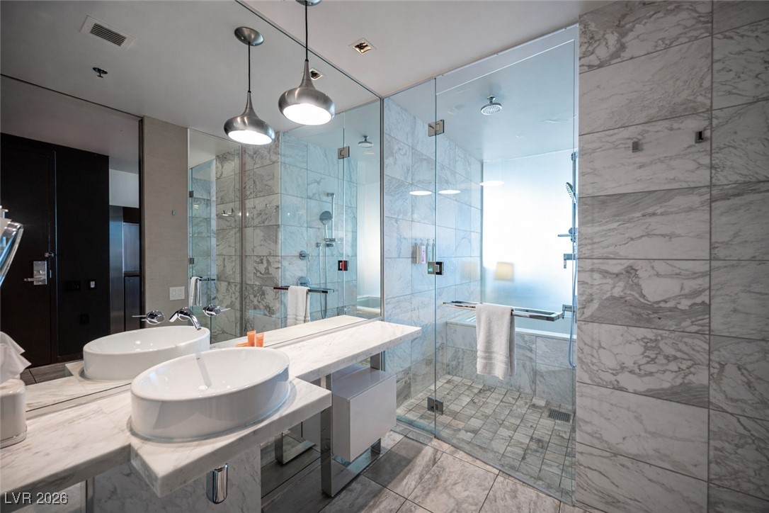 4381 W Flamingo Road 3216