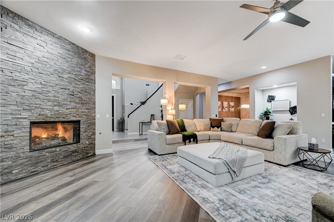9817 Edgeview Place