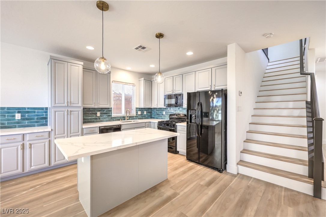 10641 Jamestown Square Avenue