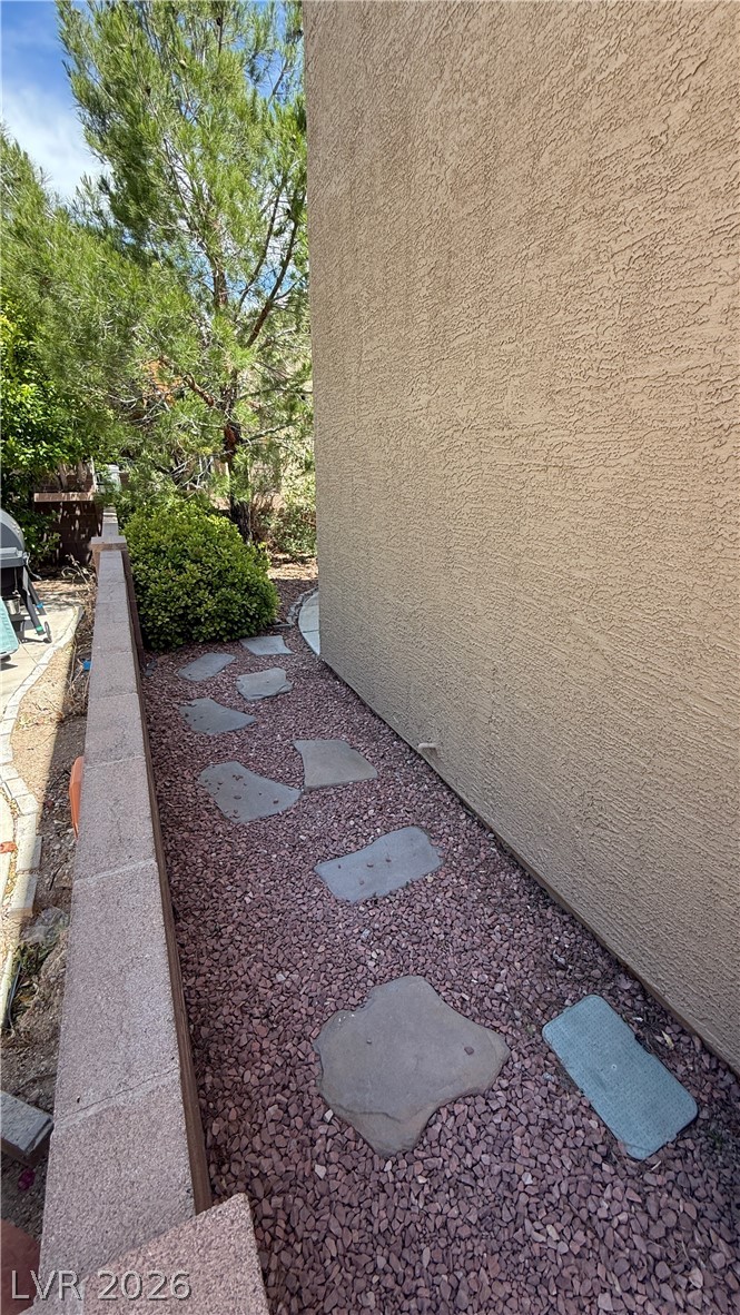 10024 Via Toro Avenue