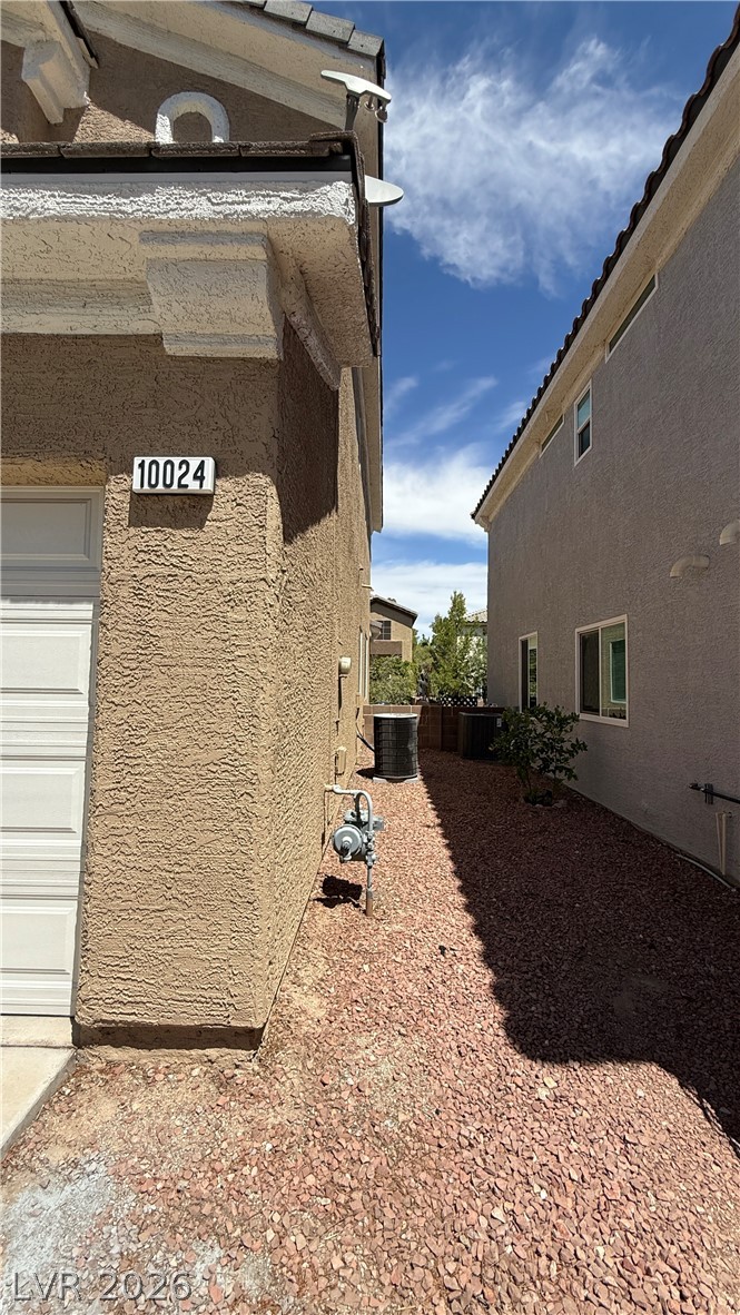 10024 Via Toro Avenue
