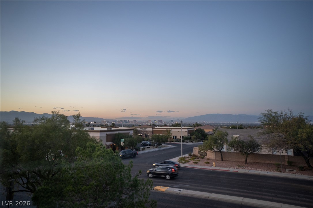2305 W Horizon Ridge Parkway 224