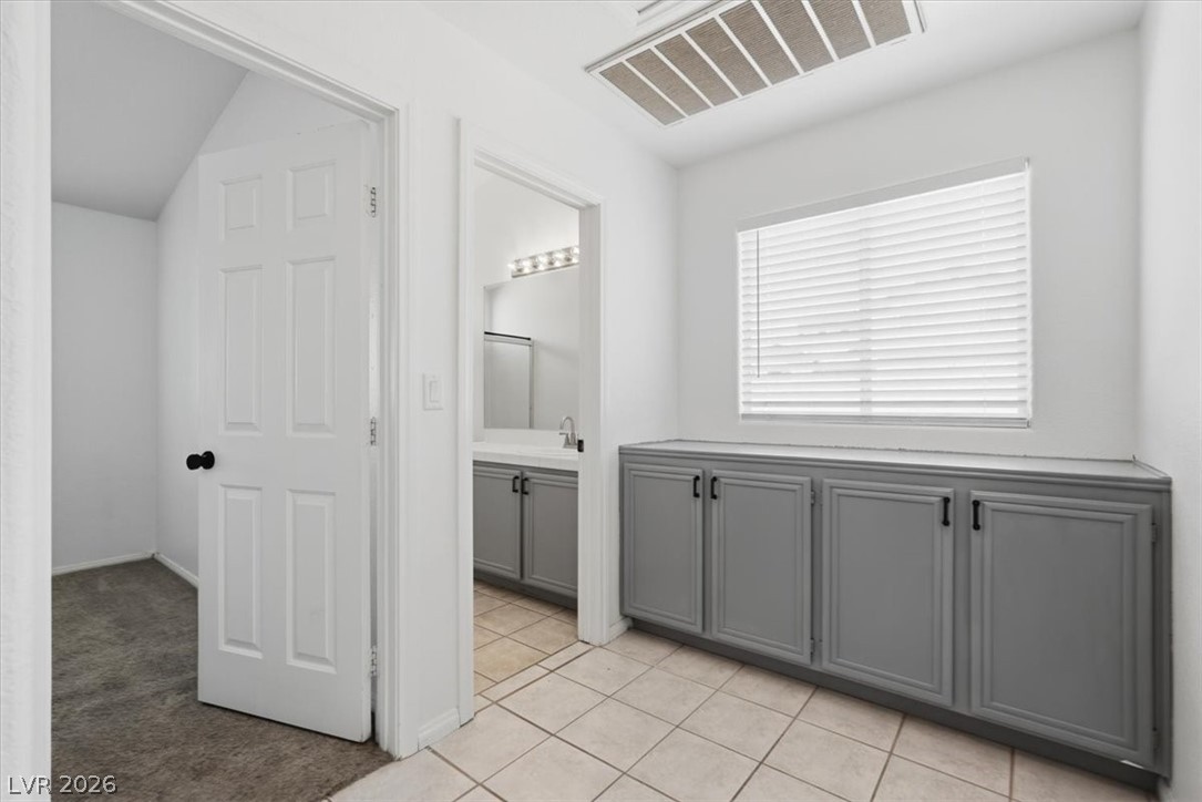 5437 Silent Path Way