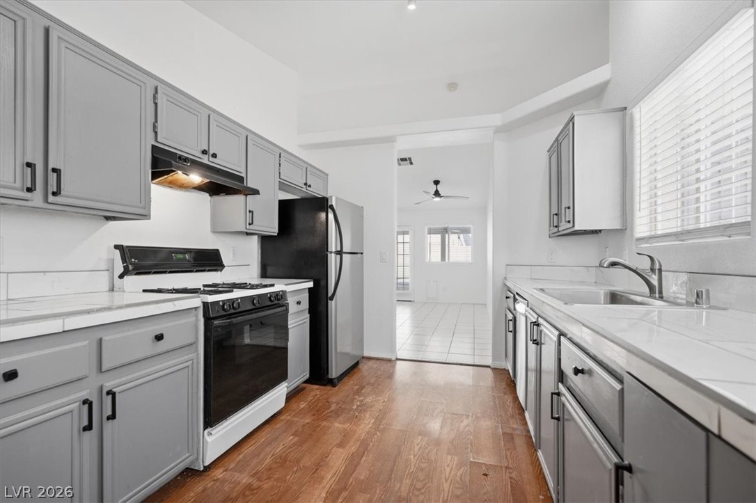 5437 Silent Path Way