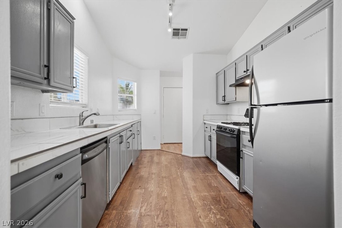 5437 Silent Path Way