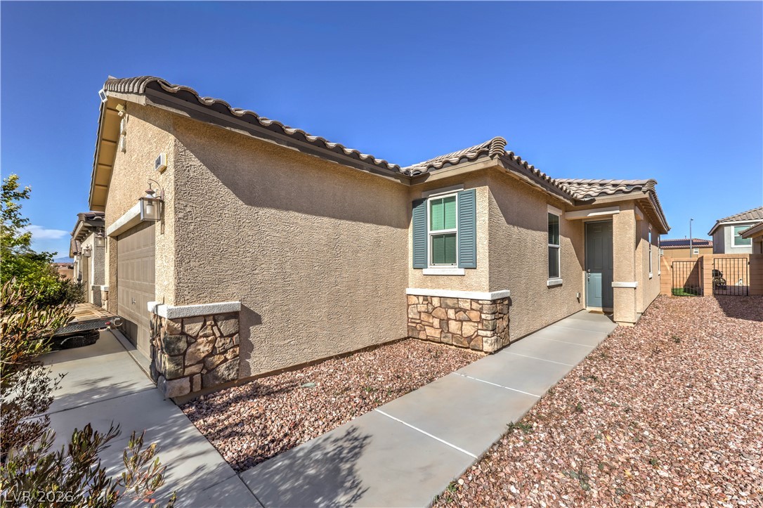 8840 Quarterhorse Lane