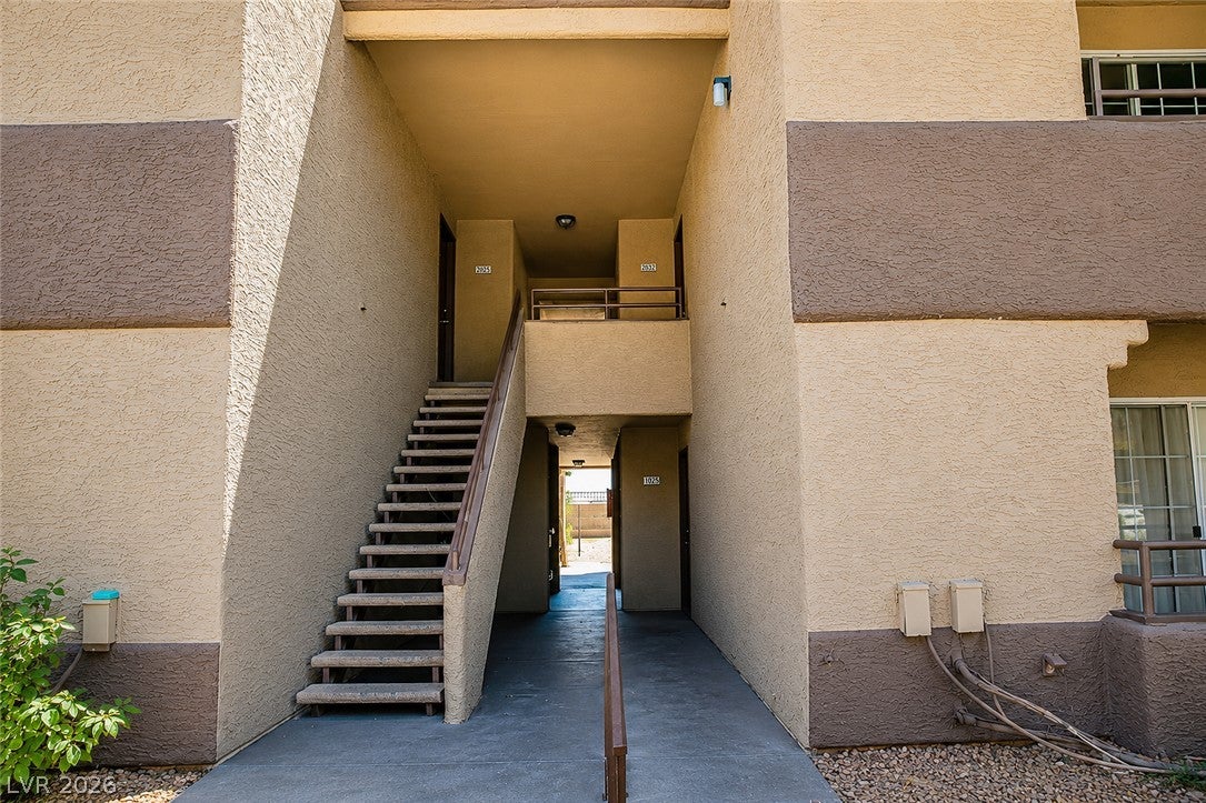 2200 S Fort Apache Road 2032