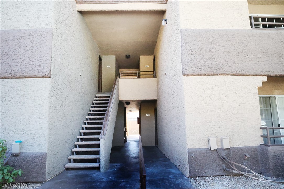 2200 S Fort Apache Road 2032