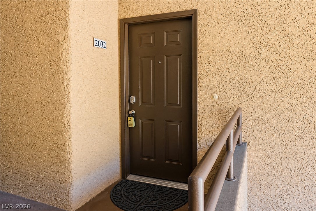 2200 S Fort Apache Road 2032