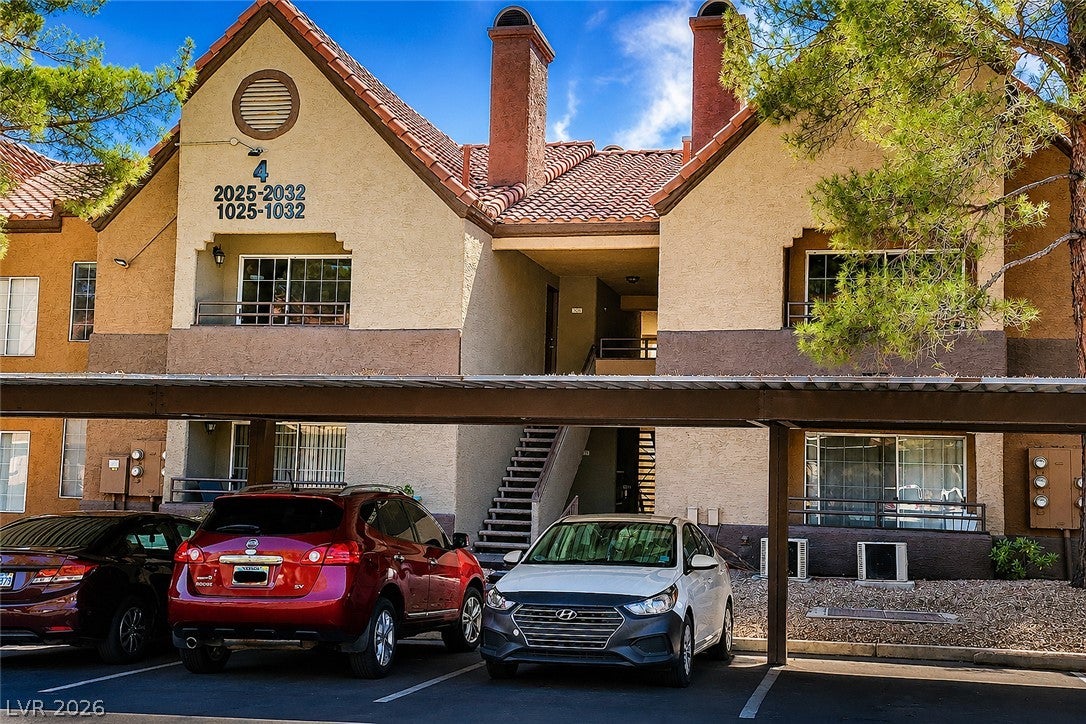 2200 S Fort Apache Road 2032