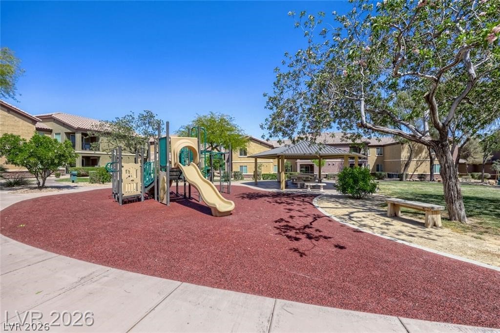 6868 Sky Pointe Drive 1122