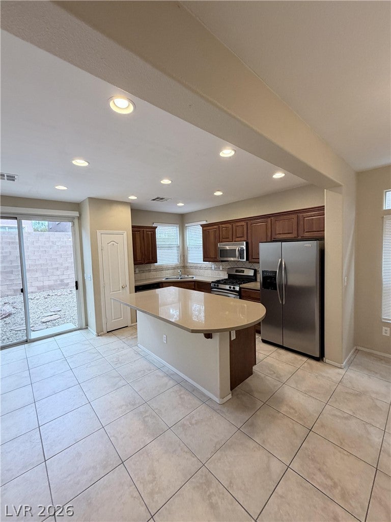9118 Wine Cellar Avenue