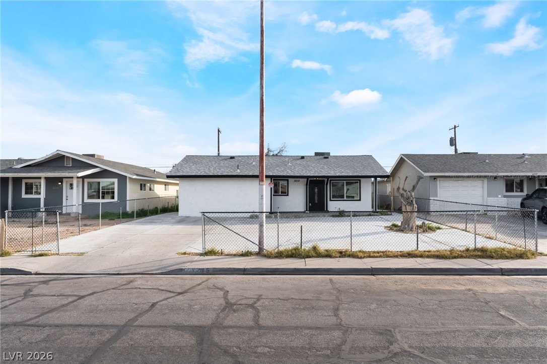 3215 Dillon Avenue