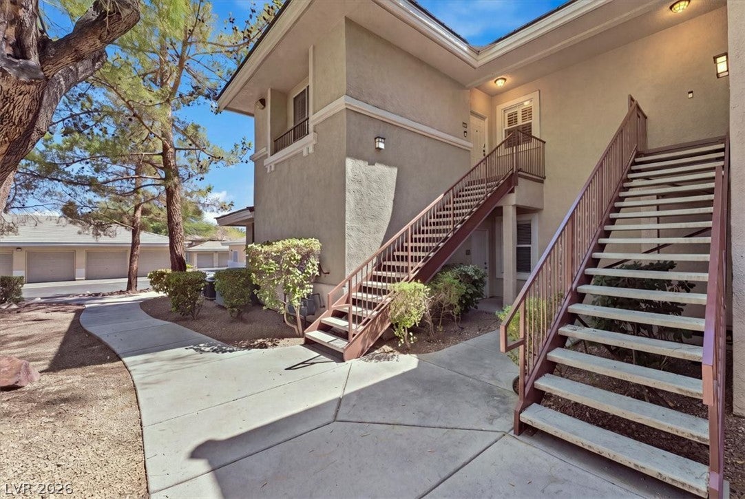 1008 Domnus Lane 202