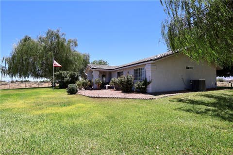 Tiny photo for 301 W Hickory Street, Pahrump, NV 89048 (MLS # 2800002)