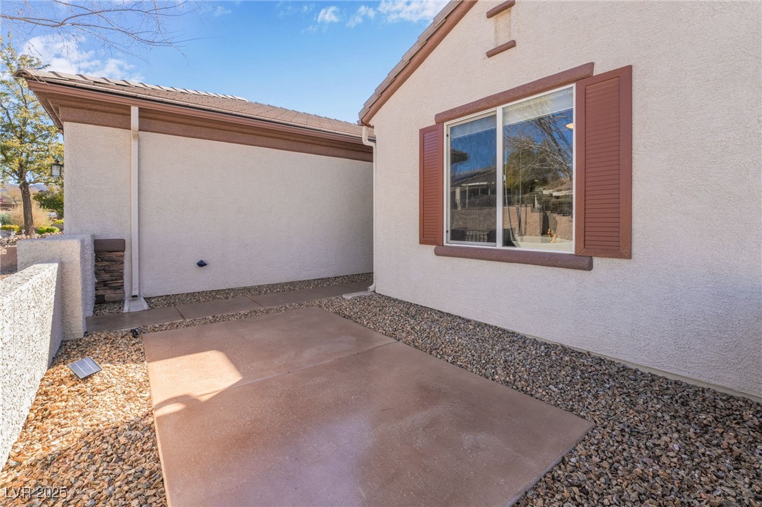 2633 Flare Star Drive, Henderson, Nevada image 9