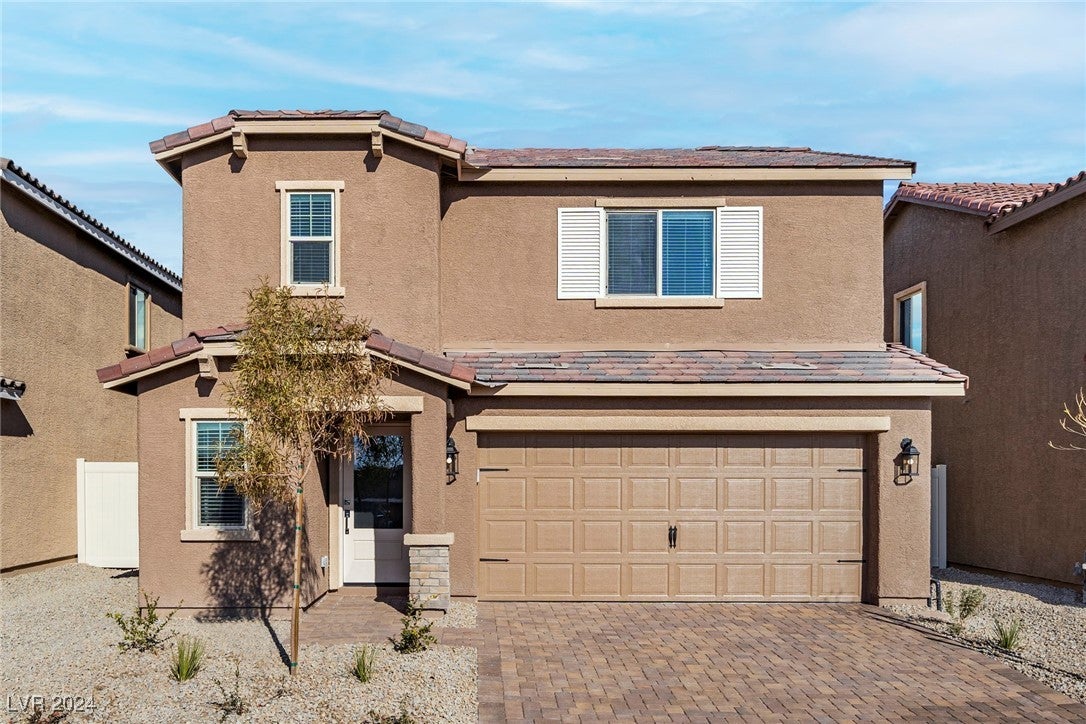 Photo 1 of 9 — 1721 Desert Path Avenue, North Las Vegas, NV 89032