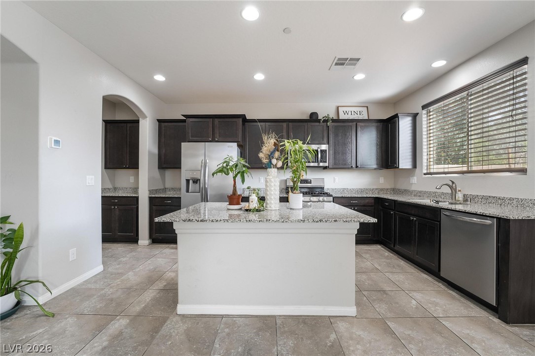 2332 Mundare Drive