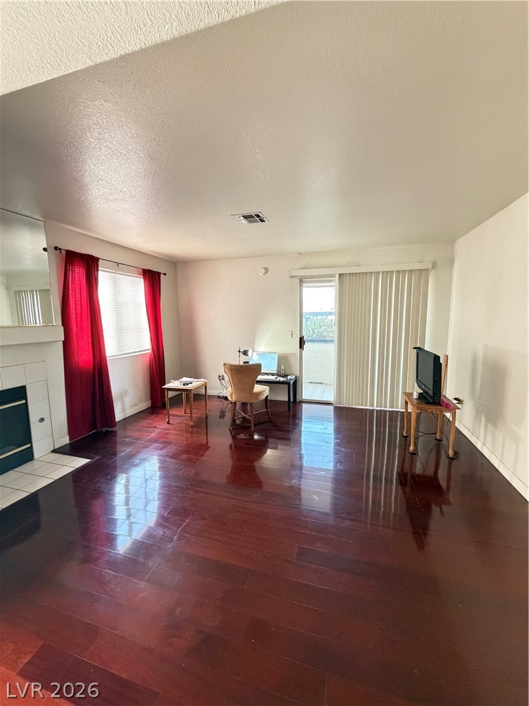 2725 S Nellis Boulevard 1181
